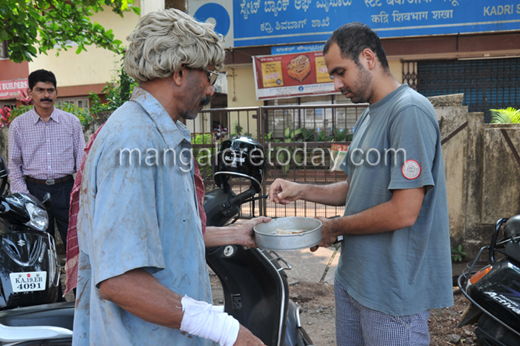 kadri protest12nov12 3